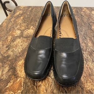 Easy Spirit Black Leather Heels Size 10